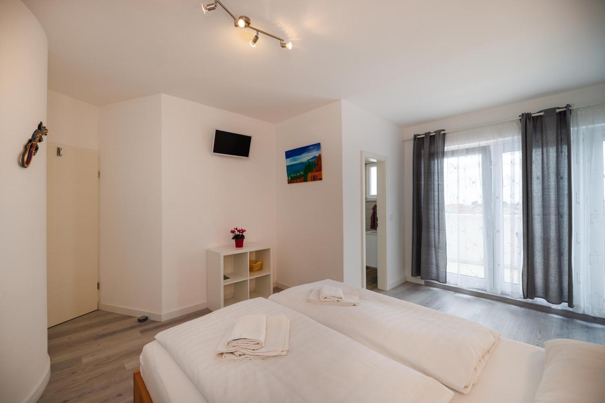 Guesthouse Halilagic 克尔克 外观 照片