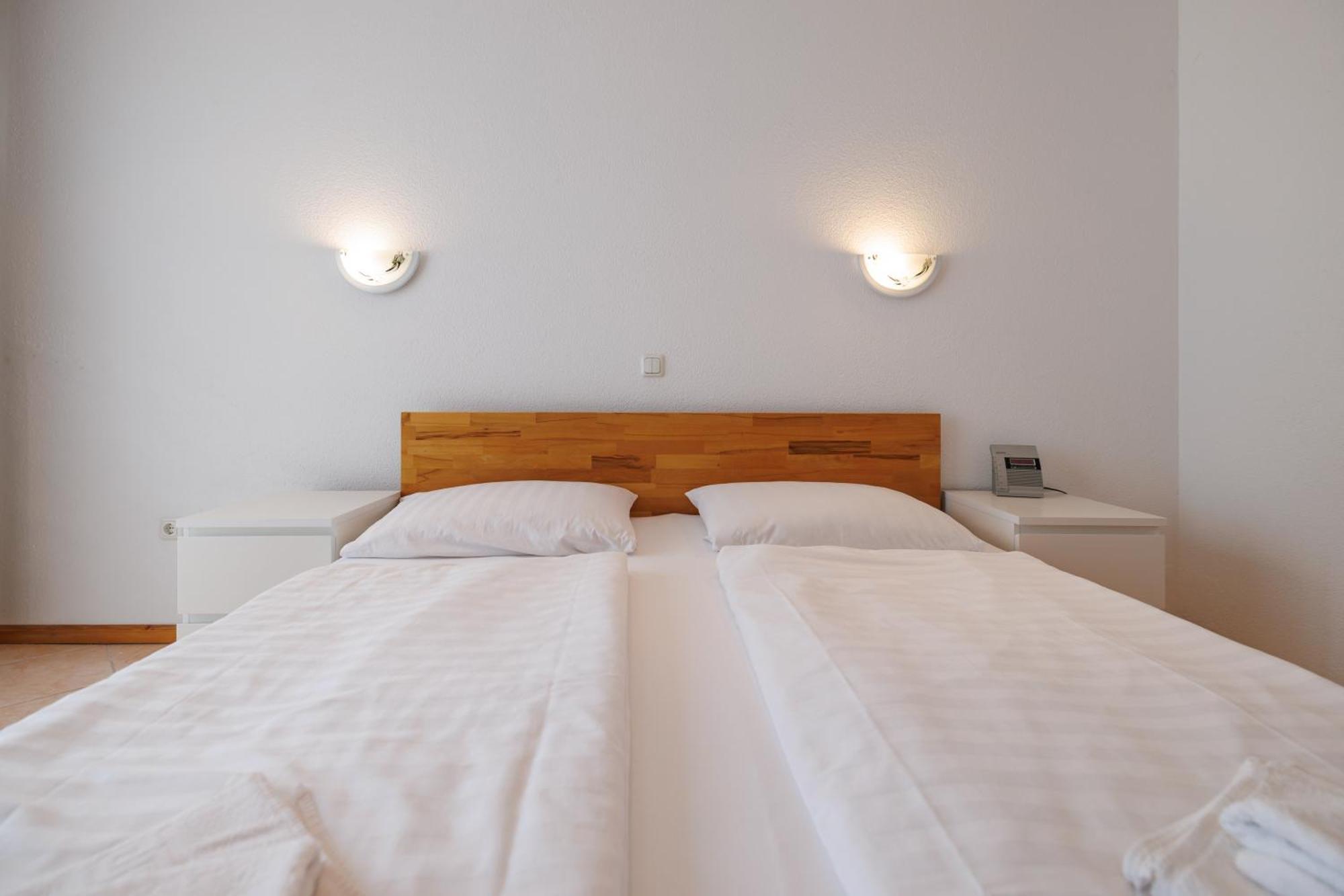 Guesthouse Halilagic 克尔克 外观 照片