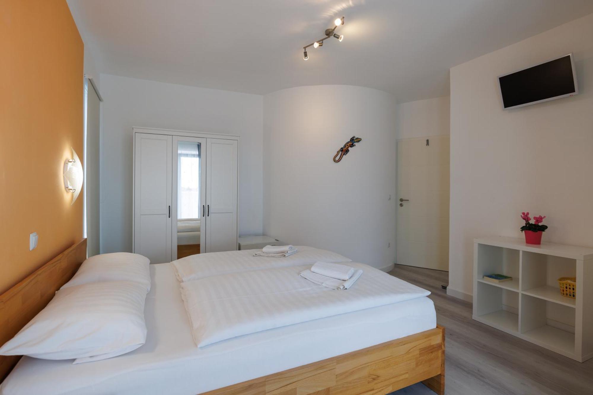 Guesthouse Halilagic 克尔克 外观 照片
