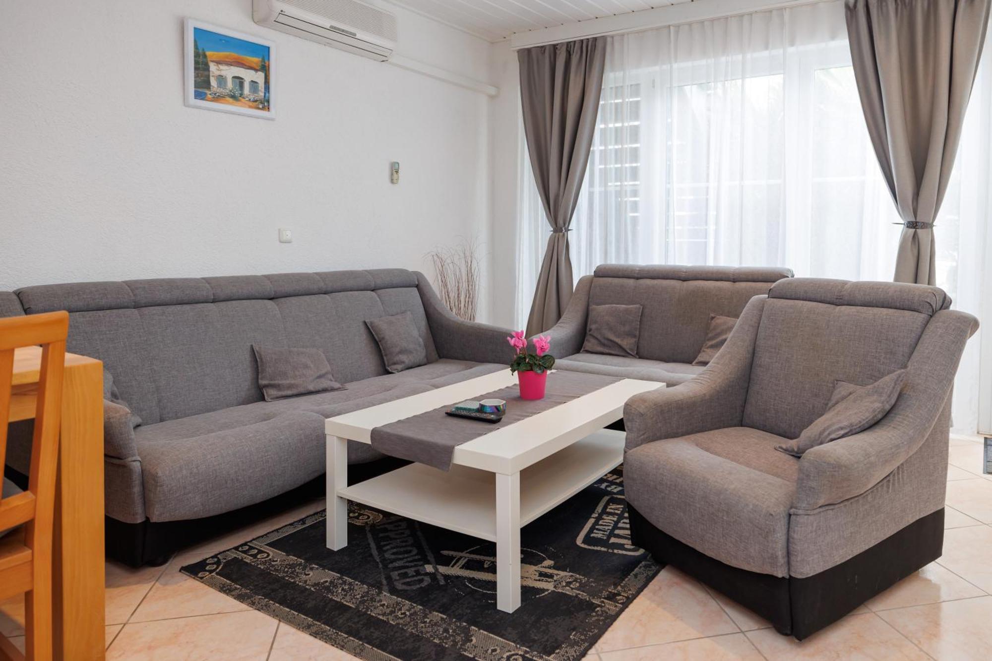 Guesthouse Halilagic 克尔克 外观 照片