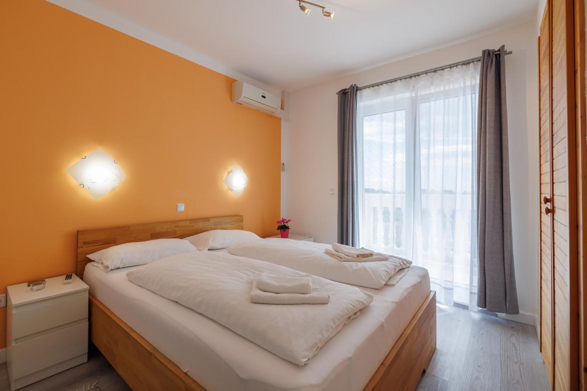 Guesthouse Halilagic 克尔克 外观 照片