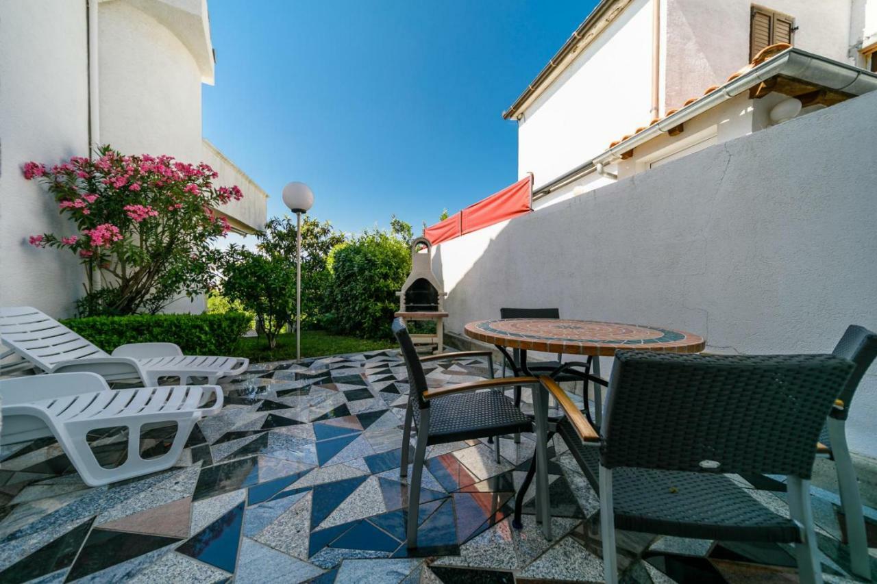 Guesthouse Halilagic 克尔克 外观 照片